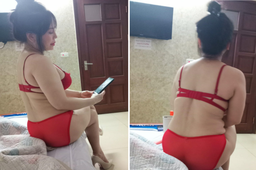 Phim sex không che chị U40 ngực khủng